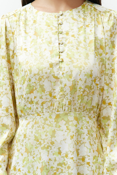 Trendyol Modest Ανοιχτό πράσινο φλοράλ μπροστινό φόρεμα με λεπτομέρεια υφαντό TCTSS24EB00087