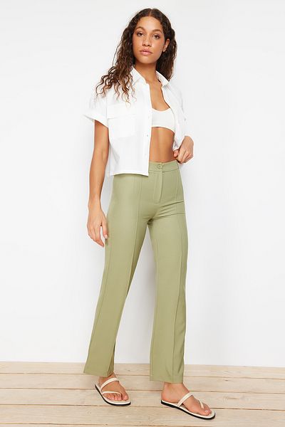 Trendyol Collection Grüne, gerade geschnittene, gerippte, genähte Webhose mit hoher Taille TWOSS21PL0093