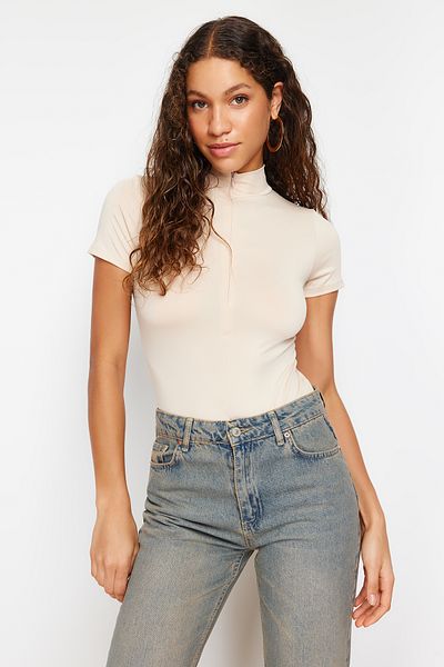 Trendyol Collection Kamenný stojánek na zip límec na zip s krátkým rukávem flexibilní zapínání Pletené tělo TWOAW21BD0009