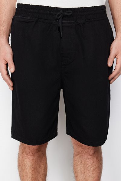 Trendyol Collection Regular Fit Black Denim Shorts - Elastic Waist TMNSS24SR00028