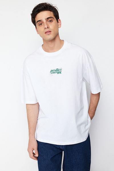 Trendyol Collection Біла футболка з широким вирізом з квітковим принтом з 100 бавовняної міцної тканини TMNSS24TS00010