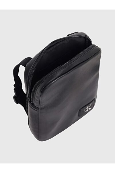 Calvin Klein ERKEK OMUZ ÇANTASI ZM0ZM02569-BDS