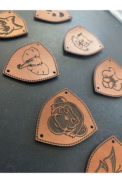 isimetiketim BERET LEATHER LABEL 3.5*4 CM