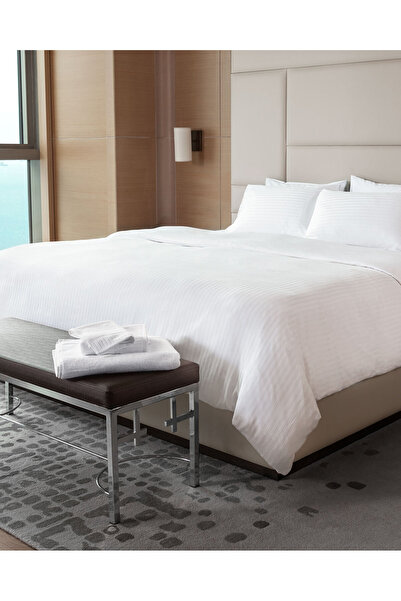 Madame Coco Sibyla Çift Kişilik Saten Çizgili Nevresim - Otel Koleksiyon