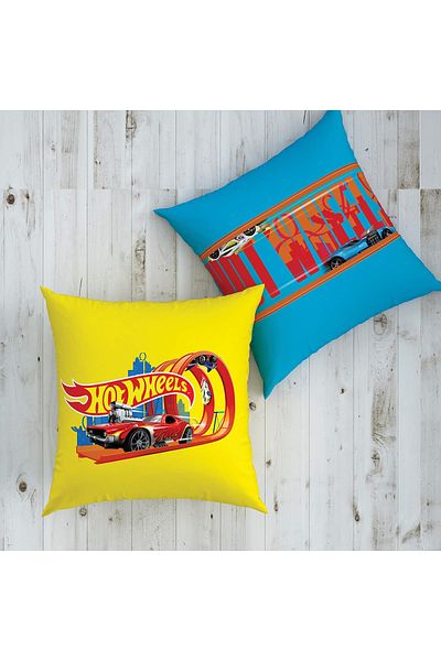 Taç Hot Wheels Licensed Fast Throw Pillow