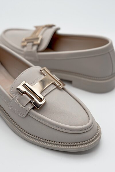 Shoebutik Бежева шкіряна пряжка Деталь Жіноче взуття