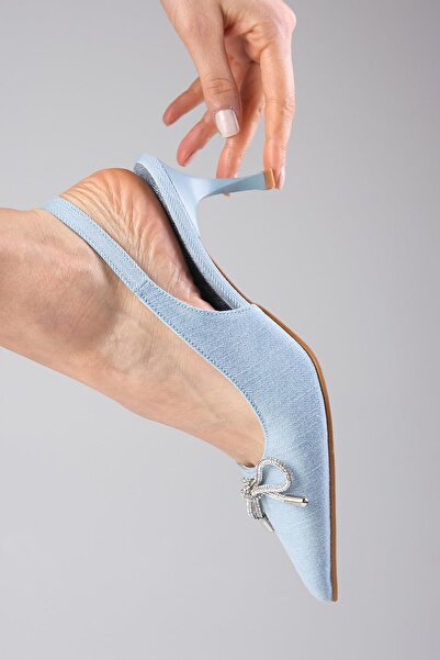 Mio Gusto Alexis Buz Mavisi Renk Denim Kumaş Arkası Açık Taş Fiyonklu Kadın Topuklu Ayakkabı