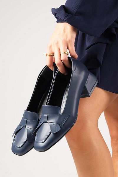 Mio Gusto Brenda Navy Blue Color Blunt Toe Short Heeled Women's Shoes