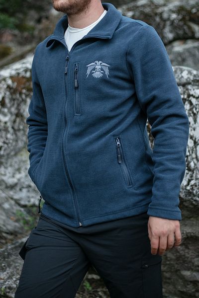 Huğlu Cardigan din lână de culoare indigo, cu trei buzunare, cu fermoar, cu figurină de vultur
