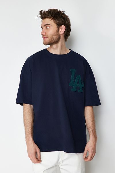 Trendyol Collection Námořnické vyšívané oversize tričko – 100% bavlna, Süzene City TMNSS22TS2268