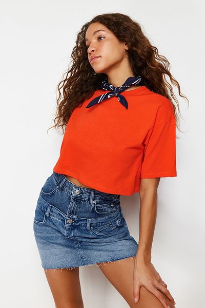 Trendyol Collection Prémium Red Crop kötött póló - 100% pamut TWOSS23TS00038
