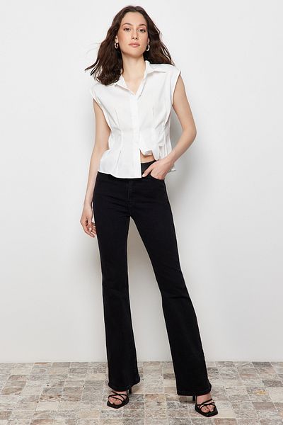 Trendyol Collection Ecru Sleeveless Woven Shirt - Fitted Waist Fitting, TWOSS24GO00101