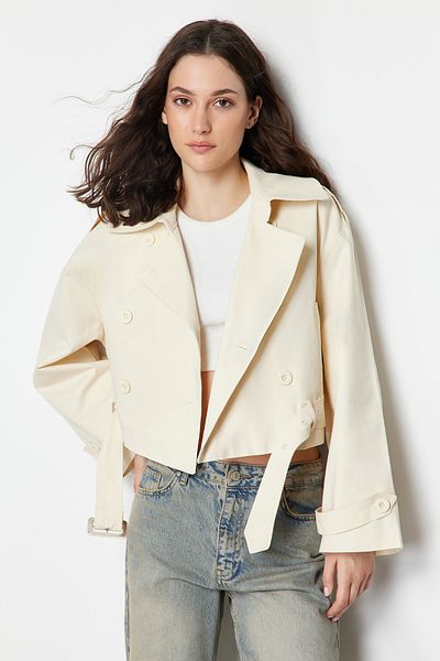 Trendyol Collection Ecru Fitted Belted Crop Trench Coat TWOSS24TR00023