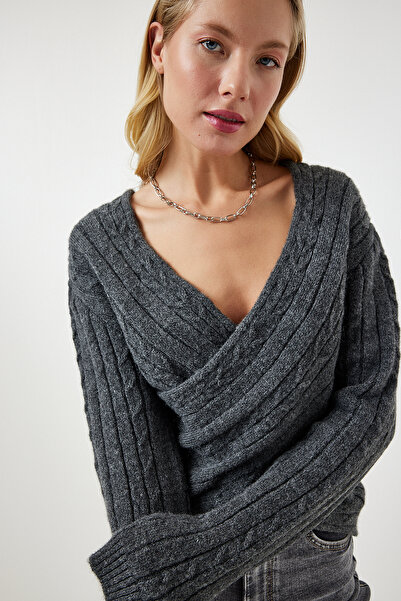 Happiness İstanbul Kadın Antrasit Anvelop Yaka Mevsimlik Triko Kazak PF00070