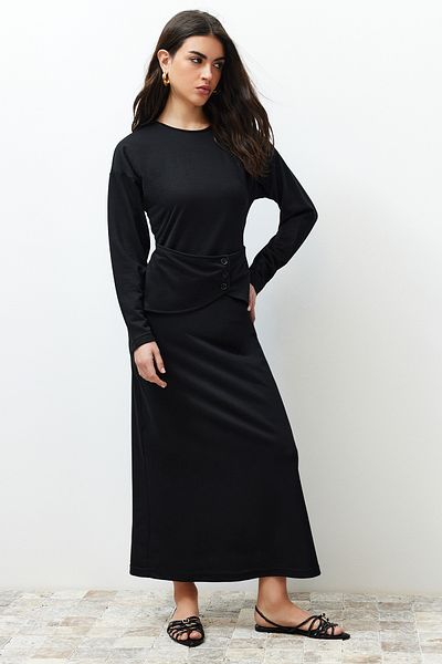 Trendyol Modest Μαύρο ίσιο πλεκτό φόρεμα με λεπτομέρεια μέσης TCTSS24EB00060