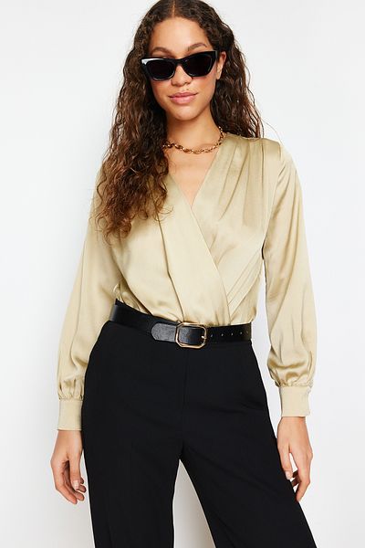 Trendyol Collection Mintfarbener Satin-Body mit zweireihigem Kragen und Druckknopfrock - TOFAW19BB0678