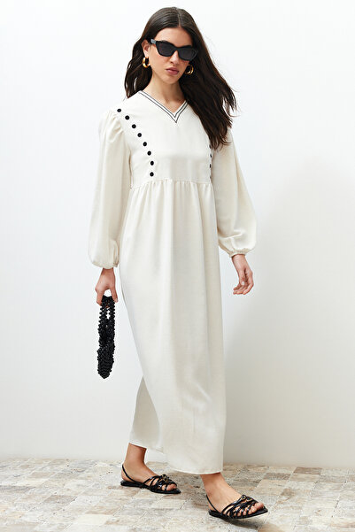 Trendyol Modest Detailní tkané šaty s výstřihem do V Ecru TCTSS24EB00139