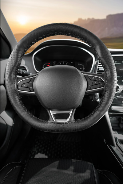 Otom Direksiyon Kılıfı Dikişli Delikli Deri Siyah DK-201