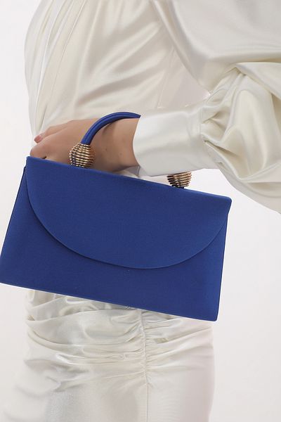 womenacs Rochie de seară din țesătură satinată de culoare albastru sax Geantă pentru femei pentru mână și curea lungă (curea cu lanț)