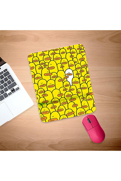 UcuruStore Λευκή πάπια ανάμεσα σε κίτρινες πάπιες Ορθογώνιο mouse pad με στήρ...