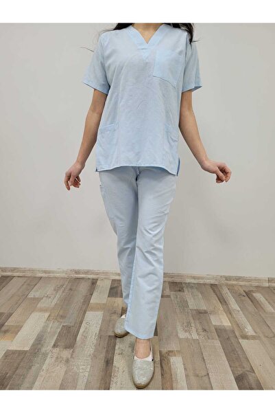 red sable نموذج موحد للتصدير باللون الأزرق الفاتح ورقبة على شكل حرف V