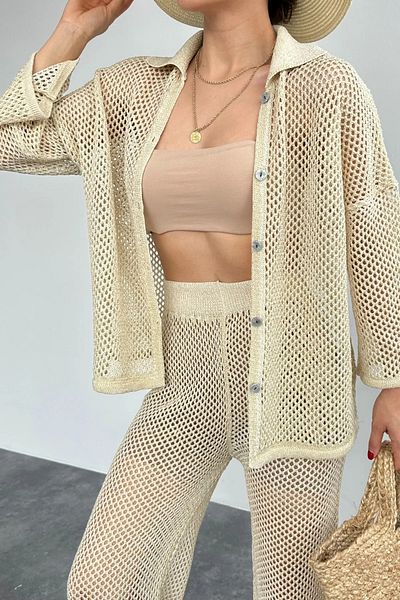 Laluvia Glitzernder Cardigan mit Polokragen in Knochen-Gold
