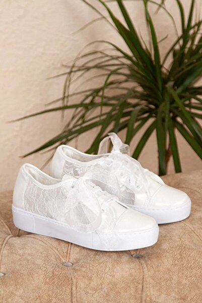 AYMELA أحذية فستان الزفاف النسائية الدانتيل الأبيض الدانتيل يصل النعل المنخفض