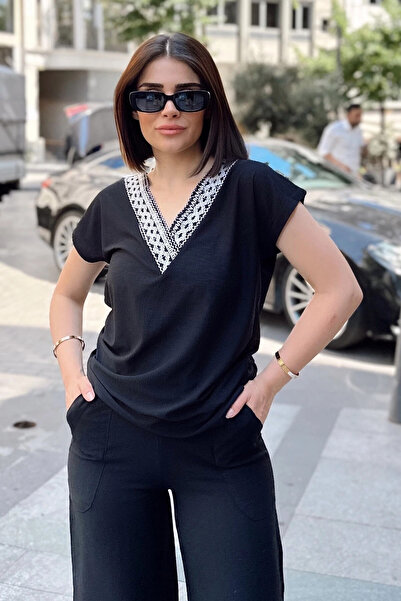 Buklemoda Bluză cu mânecă scurtă cu decolteu în V