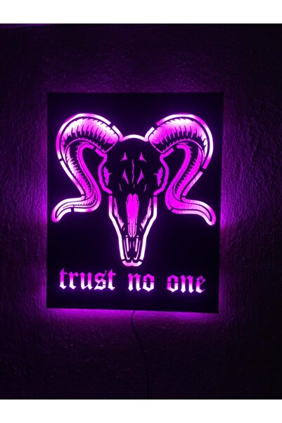 ÇAKRA Trust No One -Koç Silüet Led Işıklı Ahşap Tablo (50x35cm)