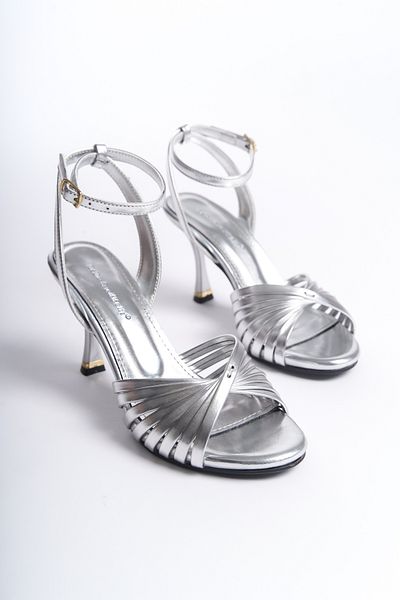 ZİESCE CROSSBANDED METALLIC SILVER THIN HEEL SANDALS SHOES