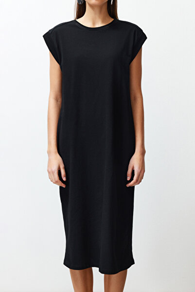 Trendyol Collection Černé obyčejné tričko šaty 100% bavlna Moon Sleeve Shift/Pohodlný střih Midi Midi Šaty TWOSS24EL00126