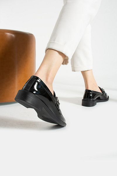 Trendpink Черни лачени меки дамски ежедневни мъжки обувки с катарама
