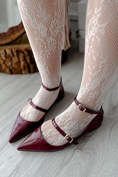 Shoebutik Жіночі балетки з ремінцем з шкіри кольору бордо