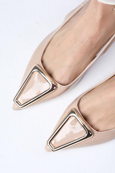 Mio Gusto Milena Nude Colored Patent Leather Mini Heeled Women's Shoes with Metal Buckle Accessories