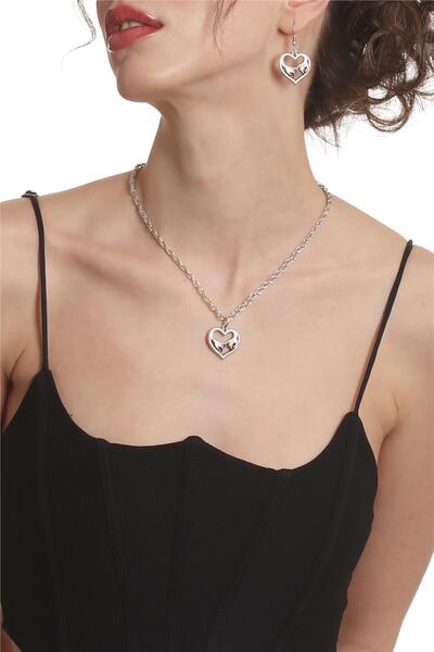 LABALABA Kadın Antik Gümüş Kaplama Kalp Charmlı Sarılan El Zincir Kolye&Küpe Set