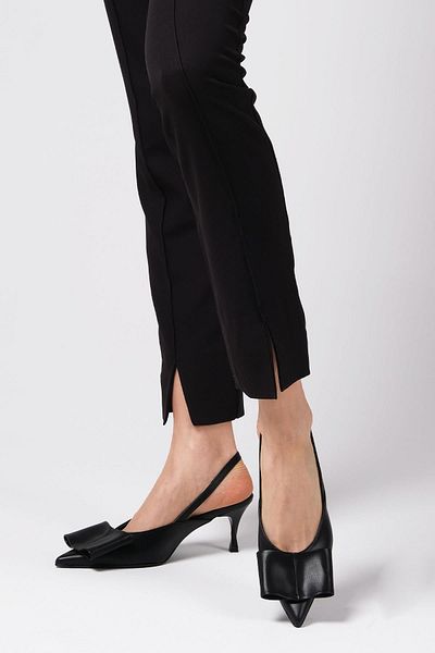 Mio Gusto Jenna Schwarze Damenschuhe mit Absatz und Schleife