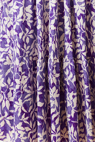 Trendyol Collection Tmavě fialové květinové A-výstřih do V Polyesterová košilka A-Line bez rukávů Maxi šaty TWOSS22EL1588