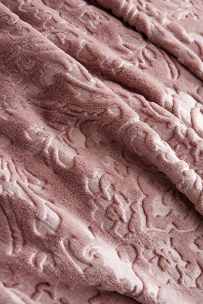 Karaca Home Valeria Queen 8 Parça Çeyiz Seti Gül Kurusu