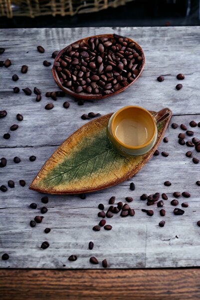 Artistic Quality طقم فناجين شاي وقهوة مزخرف بأوراق الجوز باللونين الأخضر والب...