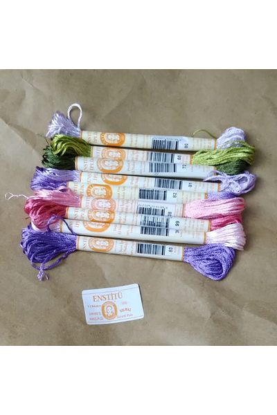 Enstitü İplik Spring Flower Set with Adhesive Insert that Melt in Water