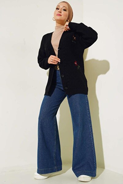 AKRA MODA 381 Κεντητό Πλεκτό με Κουμπιά Μαύρο