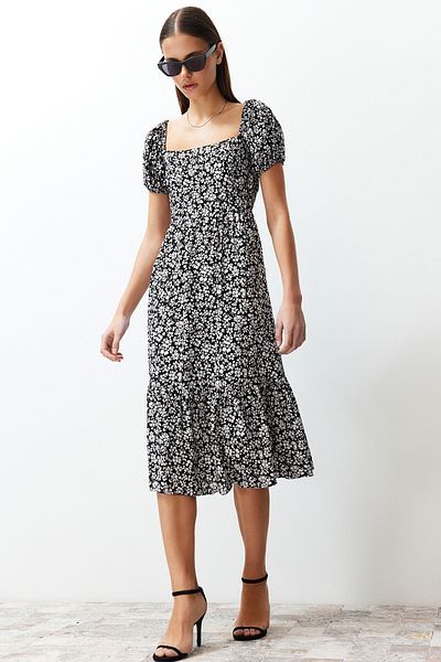 Trendyol Collection Черна миди тъкана рокля от вискоза с отваряне на талията на цветя TWOSS24EL00523