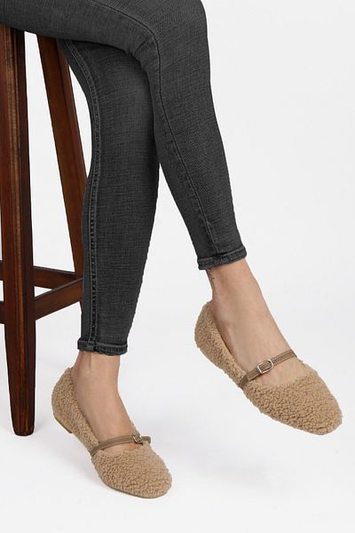 RENKLİBUTİK PLUSH FEATHER TAPE DETAILED WOMEN'S HOME SHOES FLAT SHOES
