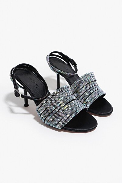 NİŞANTAŞI SHOES Nyári fekete szatén kő részletes bokakötős női sarkú szandál