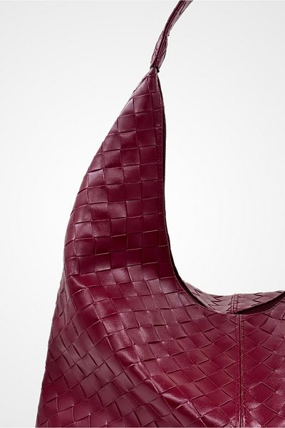 Yuka Atelier Venus Knitted Detailed Large Shoulder Bag