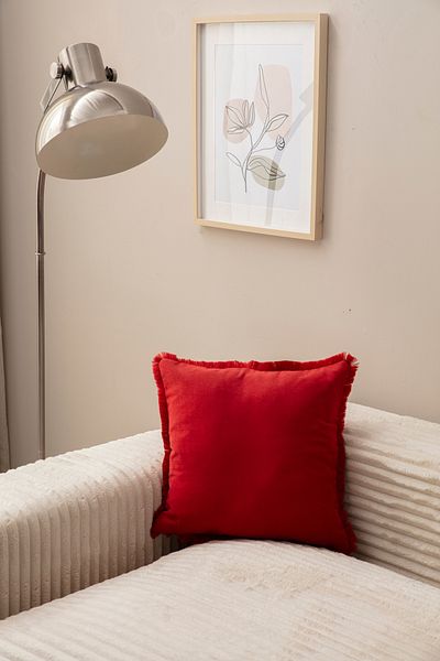BUGİ HOME COLLECTİON EVLINA HOME COLLECTION RED COLOR FRINGED SINGLE COLOR 43X43 CIRLENT CASE