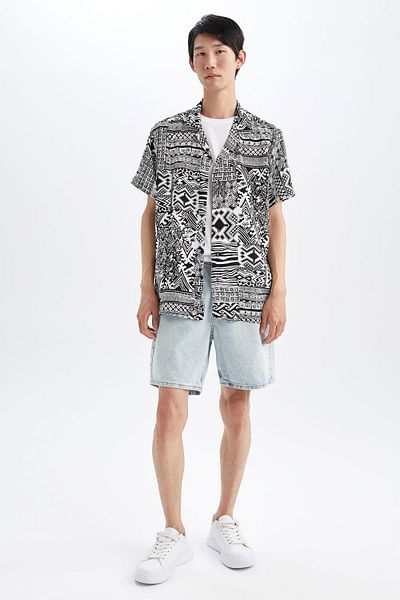 DeFacto Regular Fit Apache Collar Printed Viscose Short Sleeve Cotton Shirt Y8928az22hs