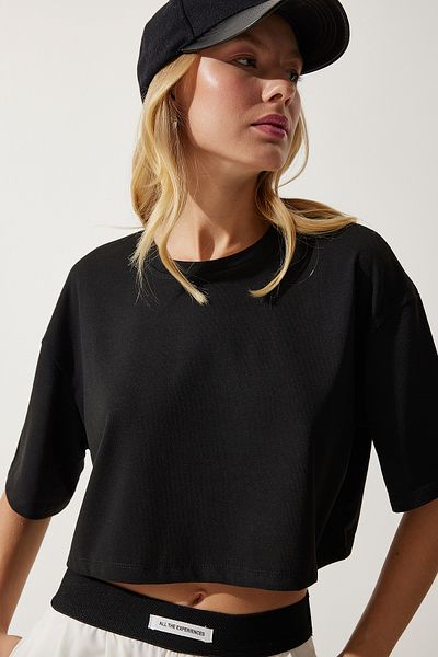 Happiness İstanbul Women's Black Basic Crop Knitted T-Shirt RG00008