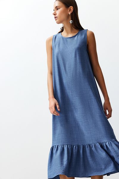Trendyol Collection Indigo Straight Cut Sleeveless Crew Neck Midi Aerobin Woven Dress TWOSS24EL00519