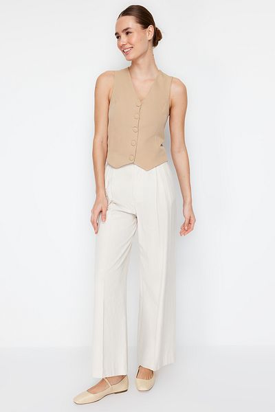 Trendyol Collection Nerzfarbene, geknöpfte, gewebte Crop-Weste TWOSS21YE0009